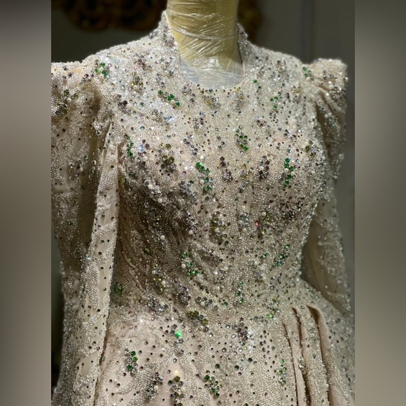 Designer Ahmed Elakad NEW custom modest couture gown - Picture 3 of 5